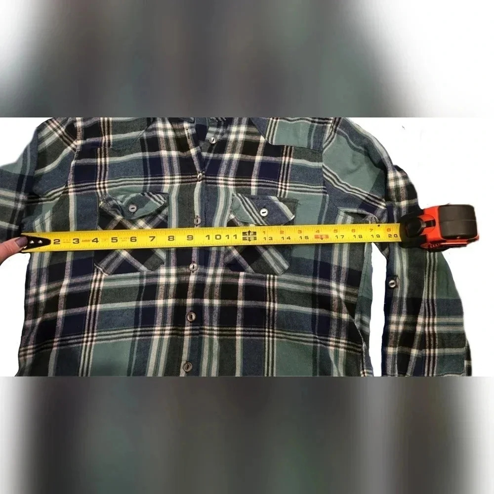 Justify, Size L, Teal and Black Roll-Tab Button-Down Shirt - Picture 10 of 14
